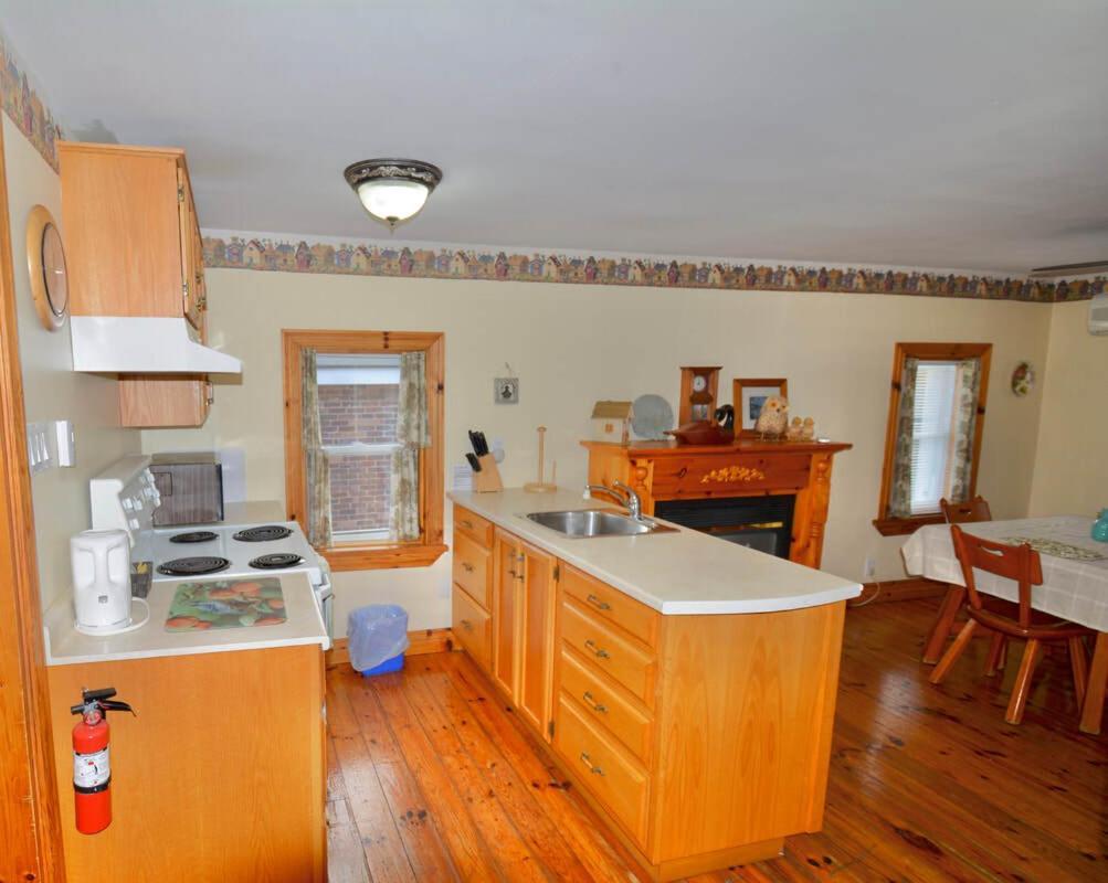 Dewar'S Inn And Cottages Prescott Bagian luar foto