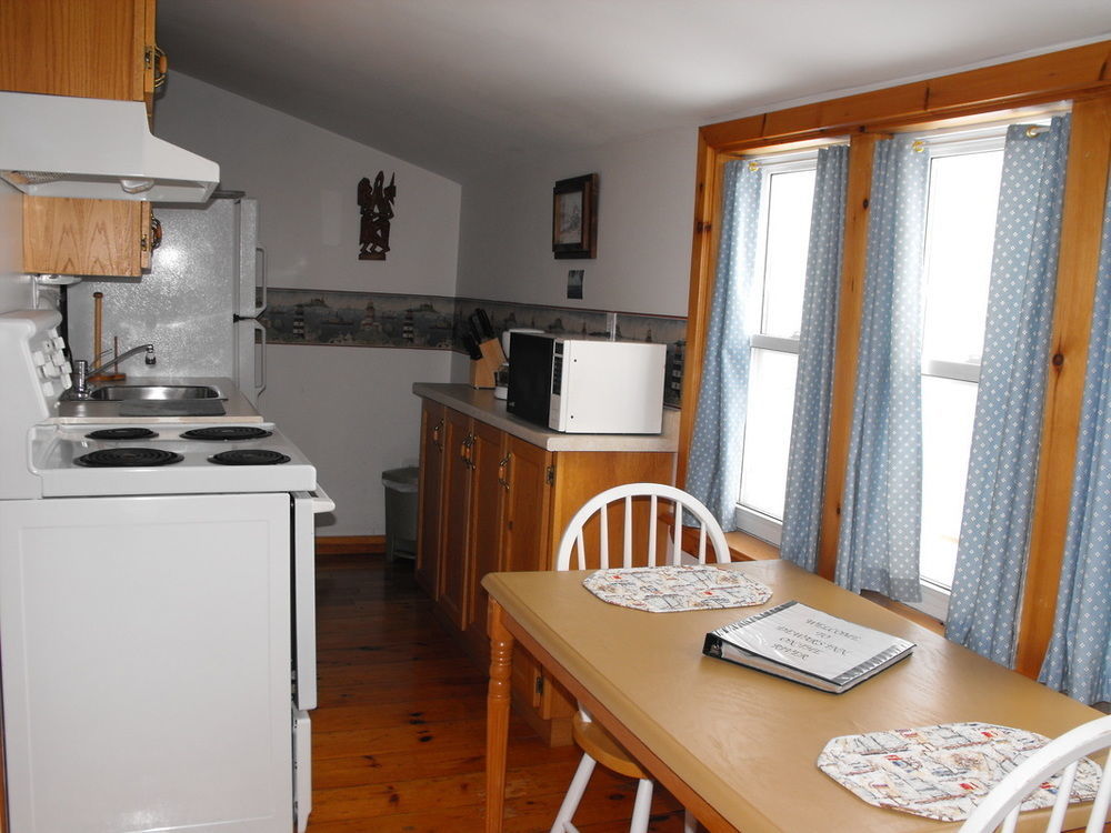 Dewar'S Inn And Cottages Prescott Bagian luar foto